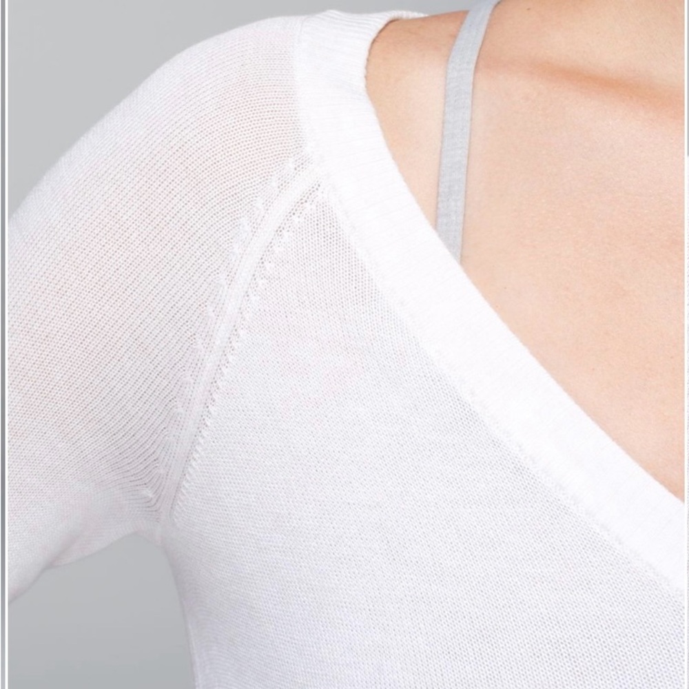 Lululemon Unity Pullover, Draped Back, Size 4, Ve… - image 4